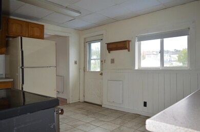 28 Middle St, Newport, NH 03773 - photo 3