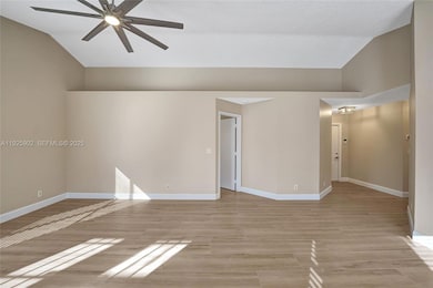 9012 Lake Park Cir S, Davie, FL 33328 - photo 6