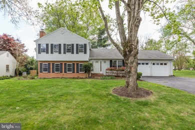 11025 Rutledge Dr, North Potomac, MD 20878 - photo 3