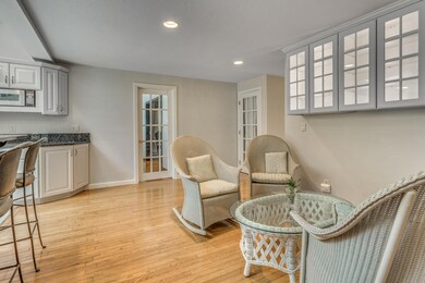 7_Living_Room-4
