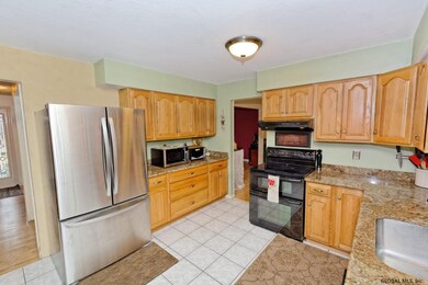 55 Fieldstone Dr, Gansevoort, NY 12831 - photo 3