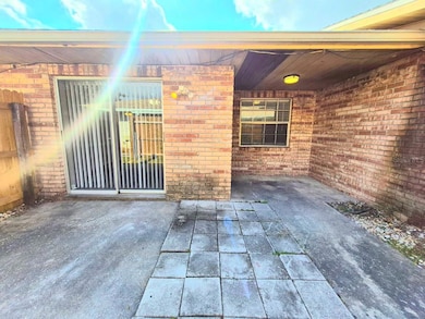 3141 Bloomingdale Villas Ct, Brandon, FL 33511 - photo 5