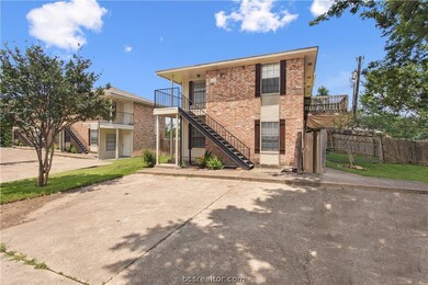 1202 Vinyard A-B College Station Texas