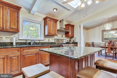 1637 Hopefield Rd, Silver Spring, MD 20905 - photo 6