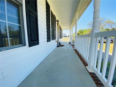 153 Custis Millpond Rd, West Point, VA 23181 - photo 2