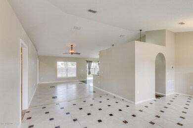 26_5710Faye8974_mls
