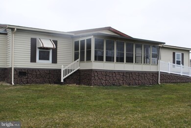 52 Makenna Ave, New Holland, PA 17557 - photo 2