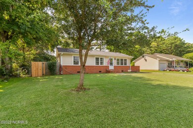 129 Cardinal Rd, Jacksonville, NC 28546 - photo 3