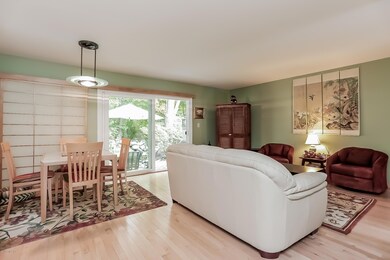 008-Dining_Room-1269744-print