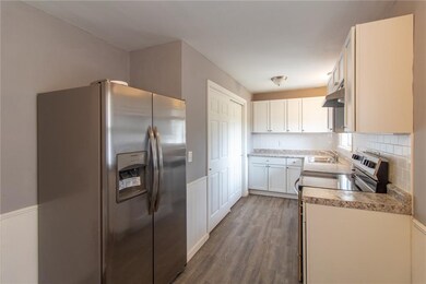 1924 Lowell Ave, Anderson, IN 46011 - photo 5