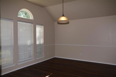 905 Renita Way, Moore, OK 73160 - photo 3