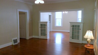 17' x 15' with 9' ceiling, ceiling fan, window cor