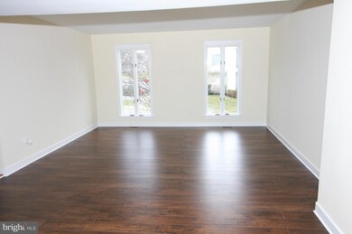 609 Picadilly Dr, Hagerstown, MD 21740 - photo 2