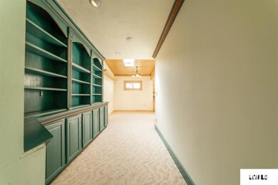 318 N Logan St, Lincoln, IL 62656 - photo 4