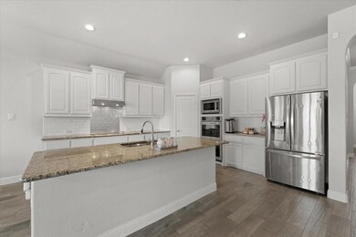 2001 Spinnaker Dr, Denton, TX 76205 - photo 2