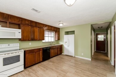1610 Westminister Ave, Jacksonville, FL 32210 - photo 2