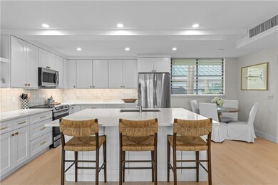 1825 Tarpon Ln unit H103, Vero Beach, FL 32960 - photo 5