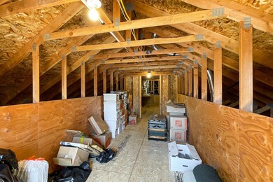 239 Twisted Pines Dr, Grants Pass, OR 97527 - photo 4