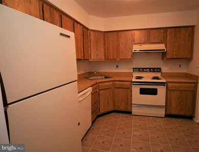 16B Sumac Ct, Mount Laurel Township, NJ 08054 - photo 6