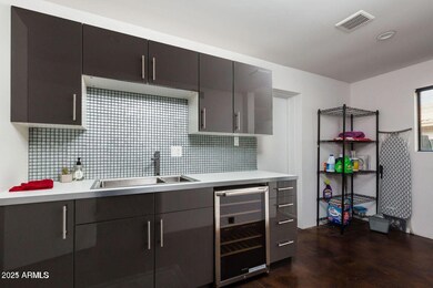 5002 N 38th Place, Phoenix, AZ 85018 - photo 6