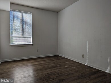 2220 Castle Rock Square unit 12C, Reston, VA 20191 - photo 5