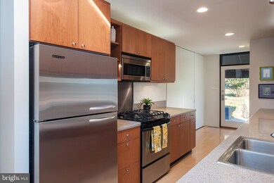 2114 Mason Hill Dr, Alexandria, VA 22306 - photo 5