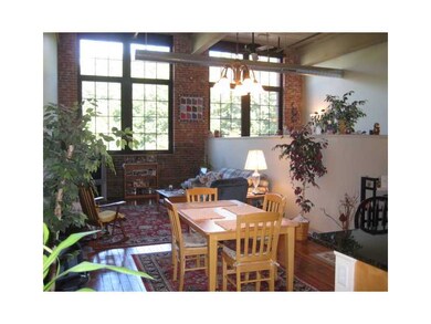 685 Social St unit 207, Woonsocket, RI 02895 - photo 2