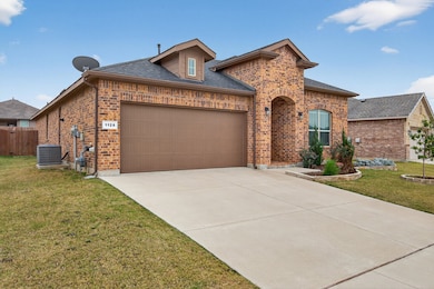 1128 Twin Brooks Ln, Fort Worth, TX 76177 - photo 2