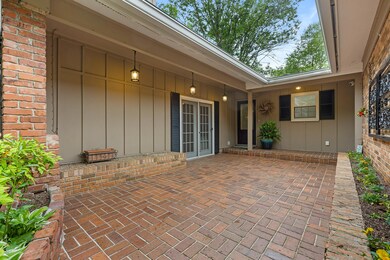 4116 Forest Plaza Dr.