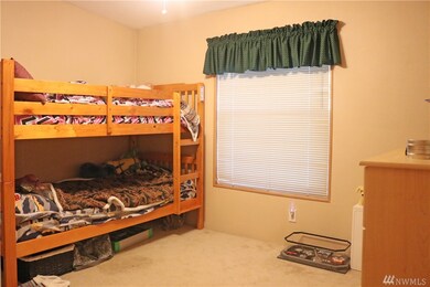 6989 Hannegan Rd, Lynden, WA 98264 - photo 5