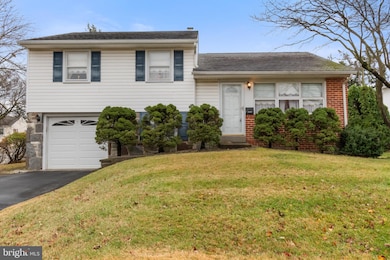 429 Portland Dr, Broomall, PA 19008 - photo 3