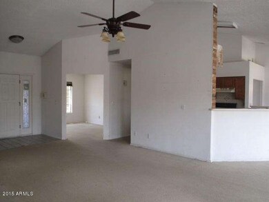 023-180066 front room 1