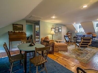 10 William St unit 3, Fairhaven, MA 02719 - photo 4