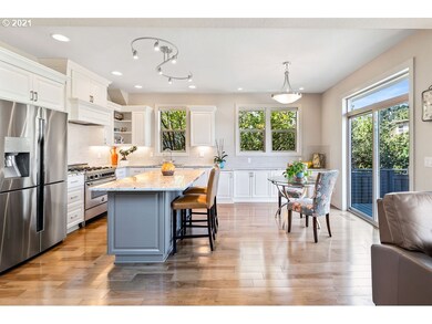 1033 Spruce St, Lake Oswego, OR 97034 - photo 5