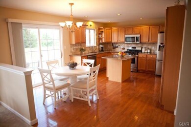 6731 Stein Way, Macungie, PA 18062 - photo 5