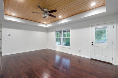 753 S Elm Rd-23