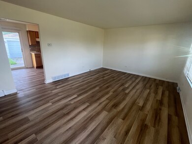 4051 Russet Way, Country Club Hills, IL 60478 - photo 3