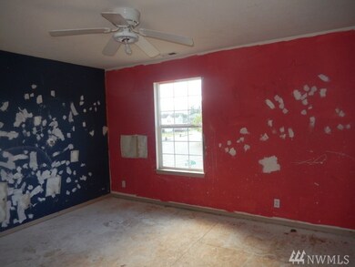 309 Cloud St NW, Orting, WA 98360 - photo 6