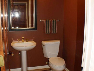 1831 Robert Ln, Naperville, IL 60564 - photo 6