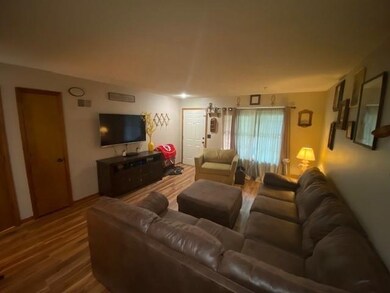 1607 W Pelham Path, Raymore, MO 64083 - photo 5