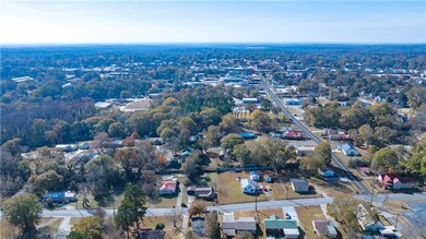 44 Clairmont Ave, Elberton, GA 30635 - photo 4