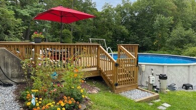 239 Morgan St, South Hadley, MA 01075 - photo 5