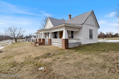 02-12004 Main St - 2