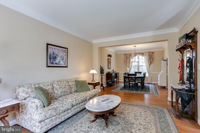 8508 Wispy Branch Ct, Laurel, MD 20723 - photo 6