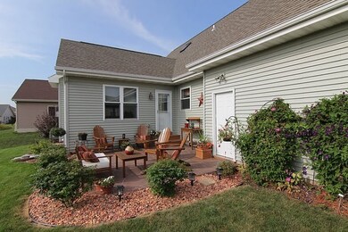 2880 Big Bluestem Pkwy, Fitchburg, WI 53711 - photo 5