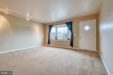 8911 Robin Place, Laurel, MD 20708 - photo 7