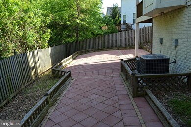 2053 Madrillon Rd, Vienna, VA 22182 - photo 6