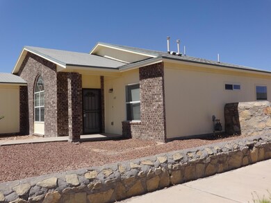 601 Villa Romero Dr, El Paso, TX 79928 - photo 2