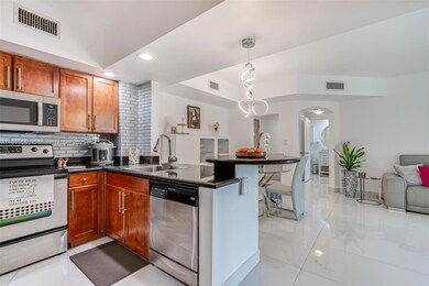 Waverly at Las Olas unit 1413, Fort Lauderdale, FL 33301 - photo 3