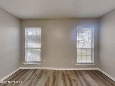 8256 Creek Hollow Ct, Jacksonville, FL 32244 - photo 7